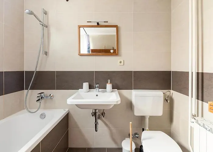 בית נופש Bela בוהינסקה בלה