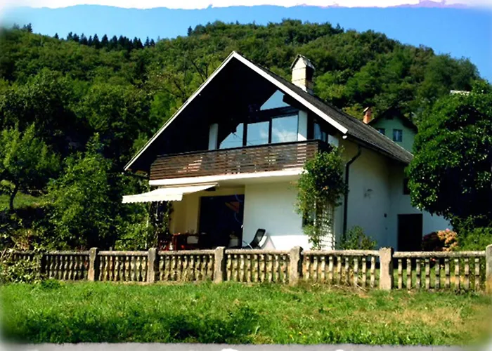 贝拉度假屋 度假居 *